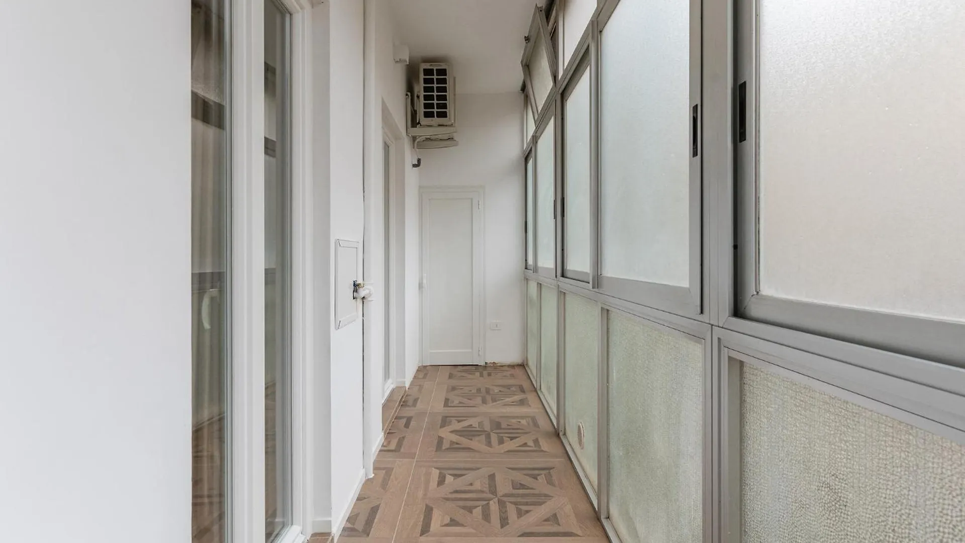 בארי Mica Home Calefati 0*,